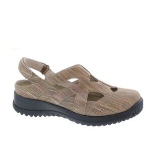 Stylish Women's Sandals in Tan by [Brand]